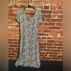 🎹 Black and white floral dress 🎹